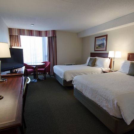 Hotel Welcominns Boucherville Bagian luar foto