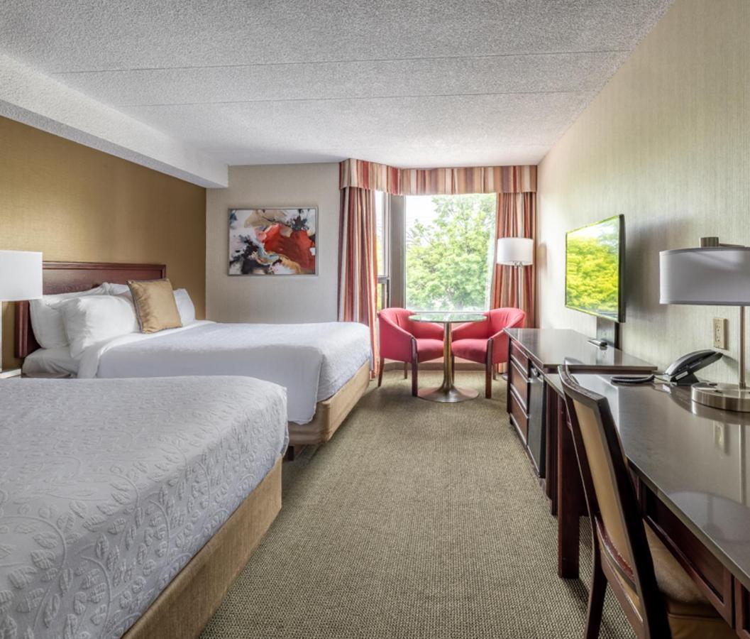 Hotel Welcominns Boucherville Bagian luar foto
