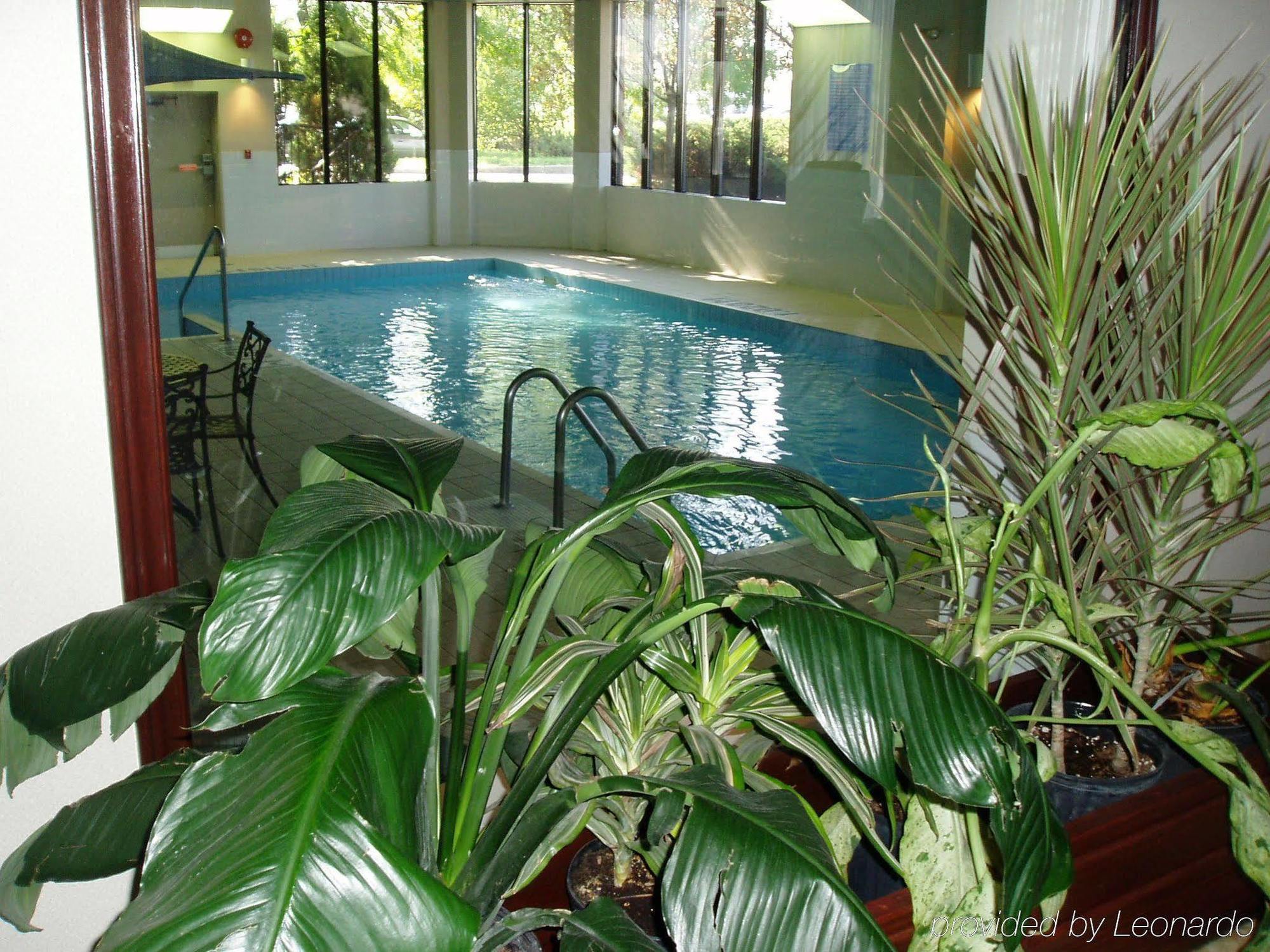 Hotel Welcominns Boucherville Bagian luar foto